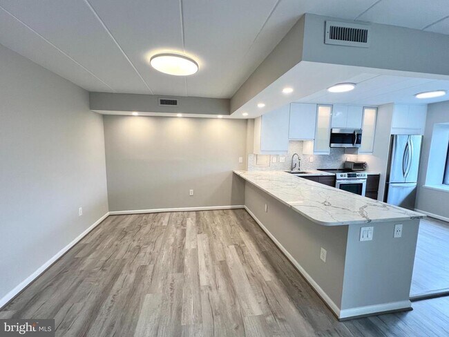 Foto del edificio - 118 Roberts Ln