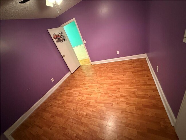 Building Photo - 2725 Milton Bryan Dr