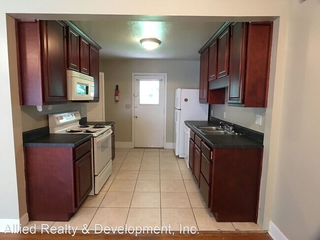 Building Photo - 3 br, 2 bath House - 68 Brookhaven