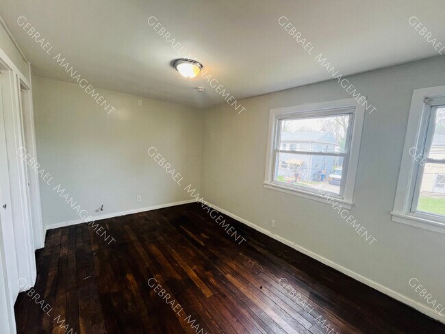 Building Photo - 2036 Dryden St