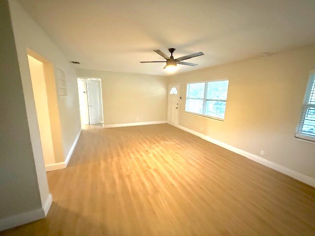 Foto del edificio - 1471 Park St