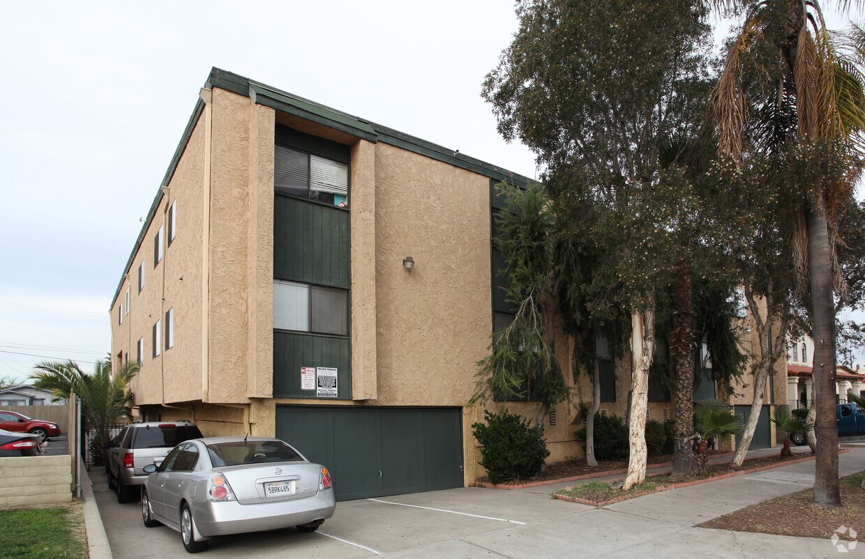 Foto del edificio - Palm Tree Apartments