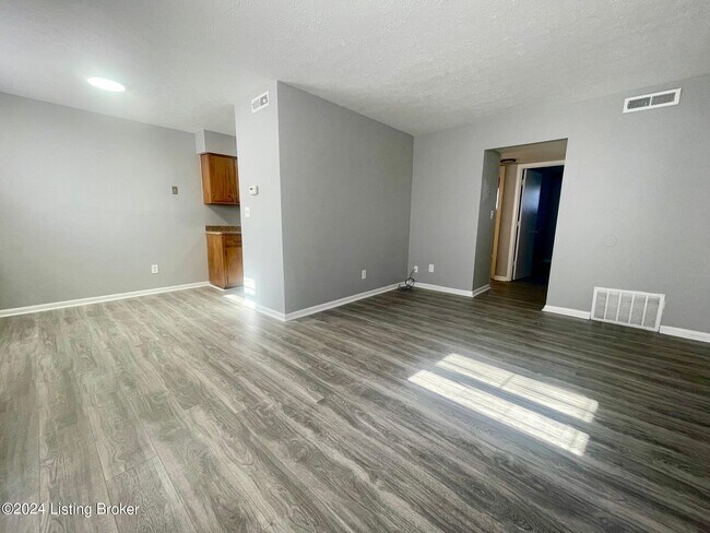 Building Photo - 3409 Prestwood Dr