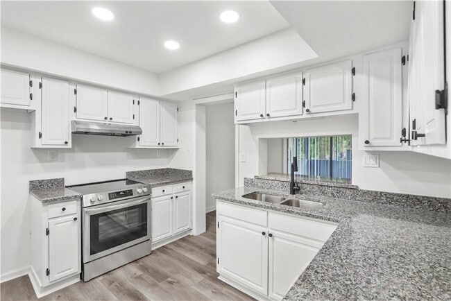 Building Photo - 4705 Mariners Dr