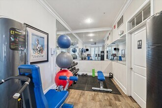 Building Photo - 5353 Memorial Dr