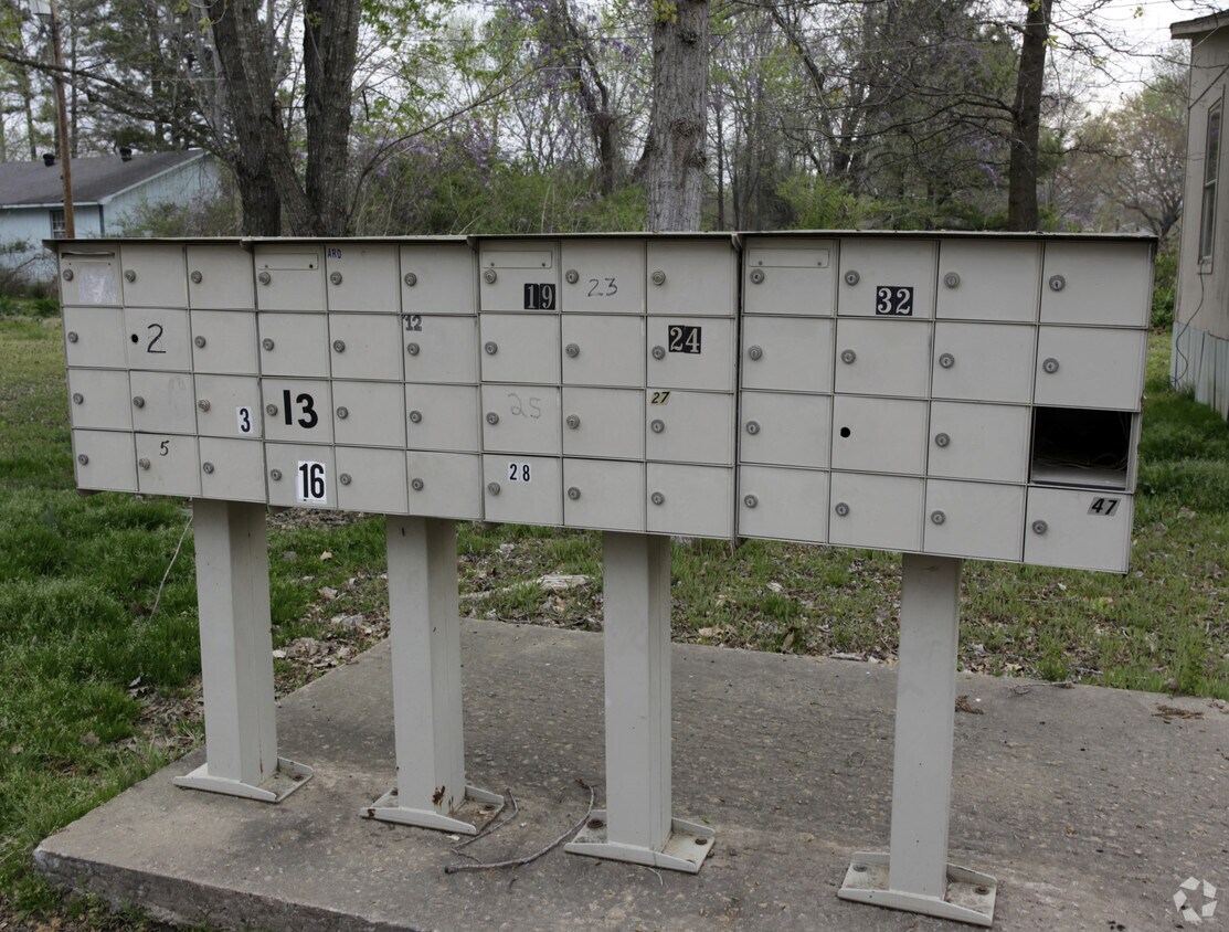 Building Photo - 4004 S Highway 161 Hwy