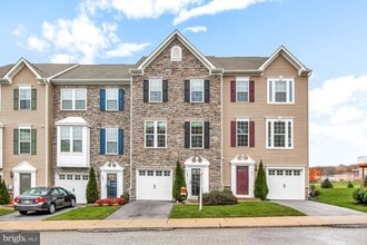 Building Photo - 927 Brechin Ln
