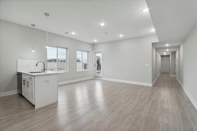 Foto del edificio - 649 N 35th St