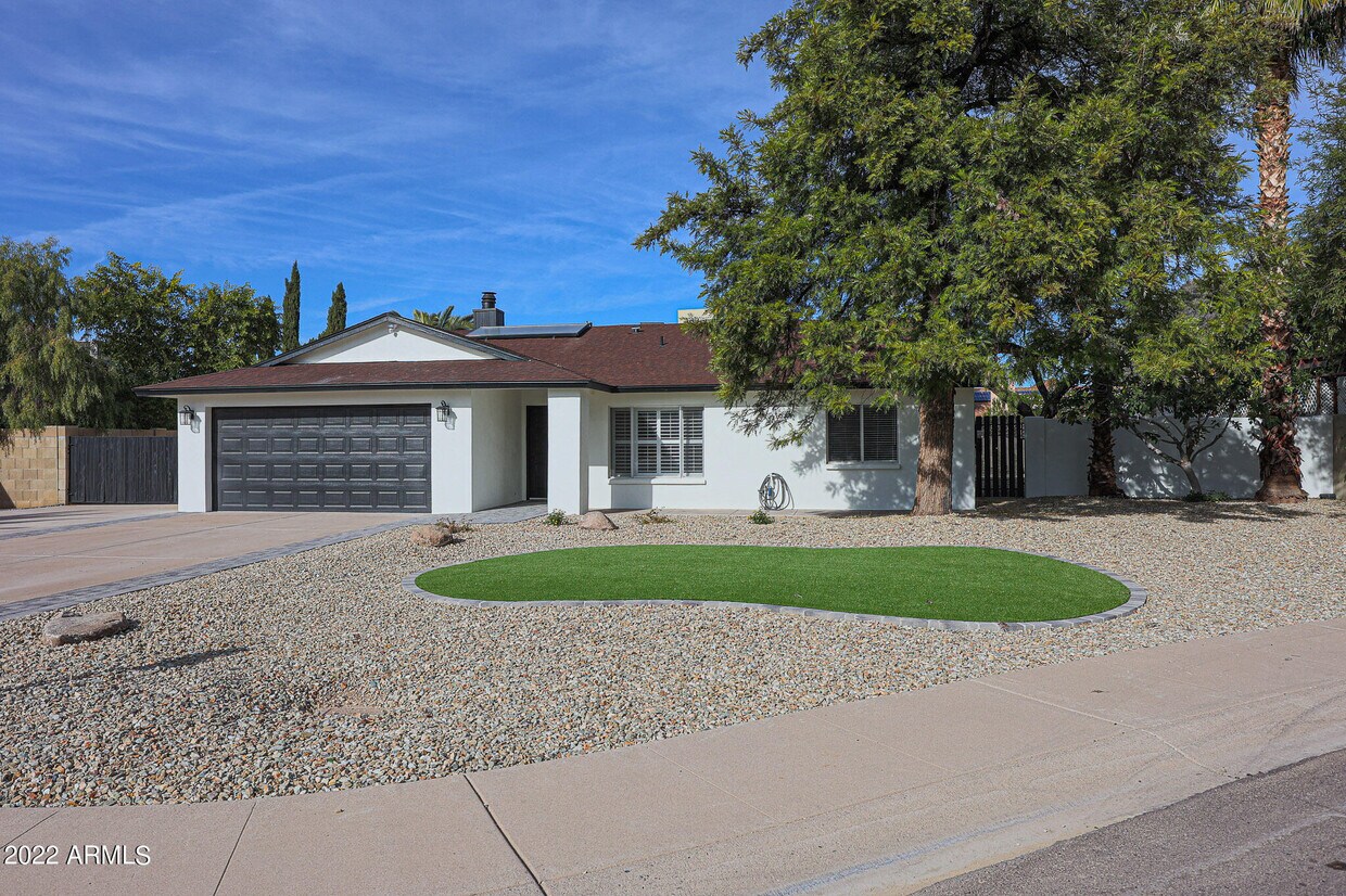 Foto principal - 4550 E Hearn Rd