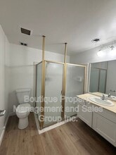 Building Photo - 24621 Overlake