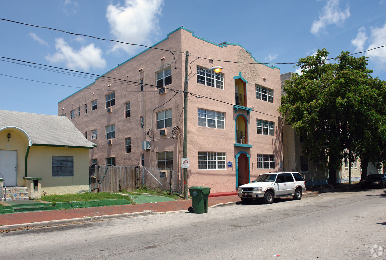 Primary Photo - 520 SW 14th Ave
