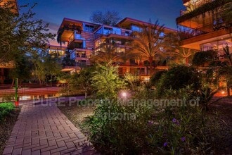 Building Photo - 7151 E Rancho Vista Dr