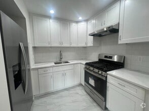 Building Photo - 48-32 59th St