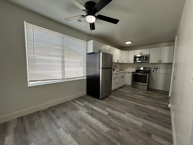 Photo - 1853 Lake Park Dr Apartment