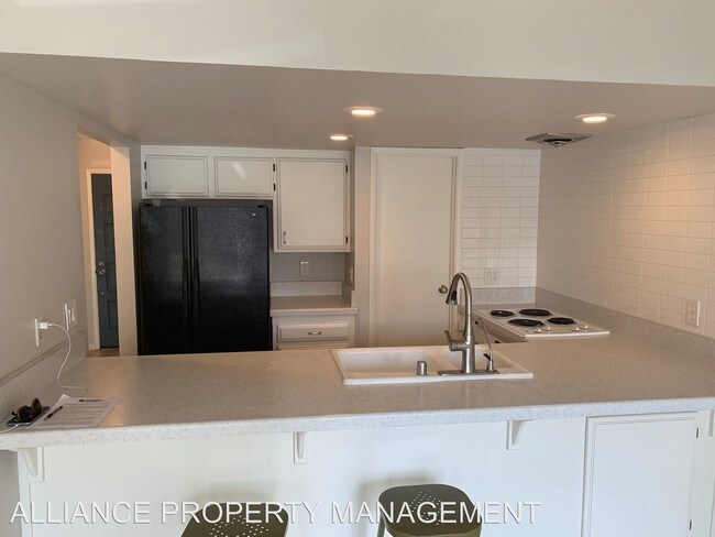 Foto del edificio - 2 br, 1.5 bath House - 433 Carrillo Street #B