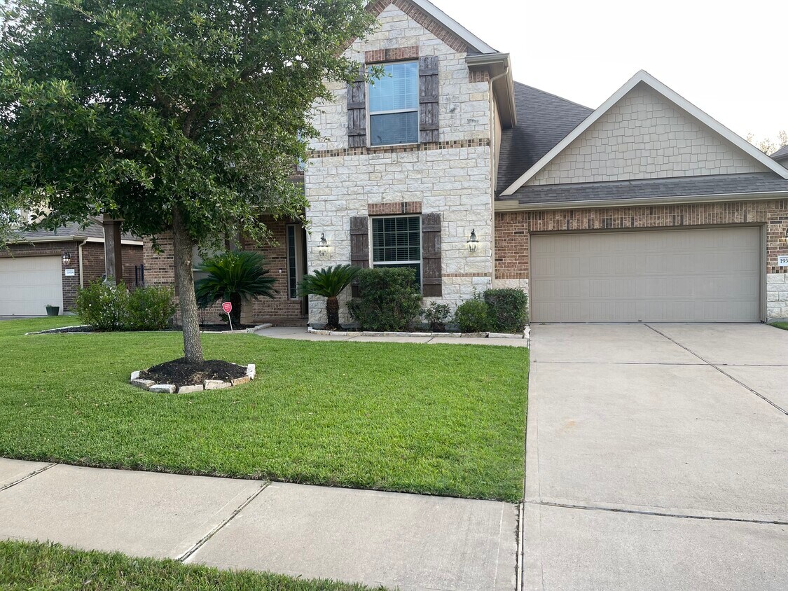 Foto principal - 19302 Stanton Lake Dr