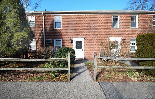 Building Photo - 100 Cedar St
