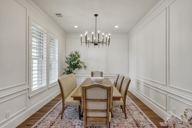 Building Photo - 11 Clare Point Dr