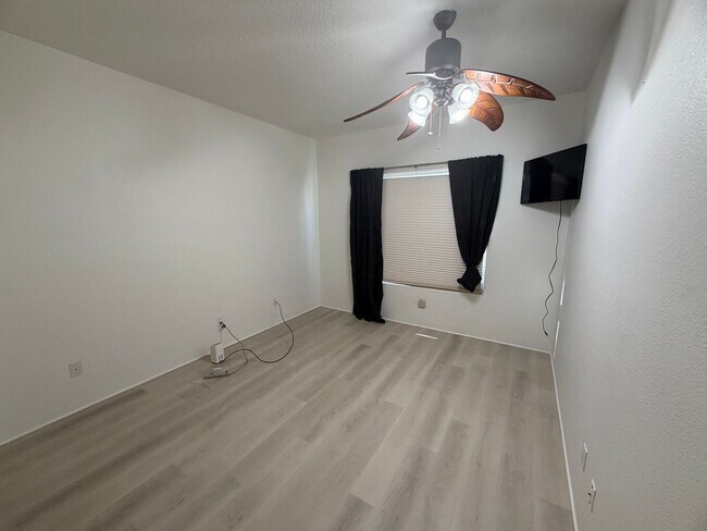 Foto del edificio - Beautiful 3-Bedroom in NW Albuquerque