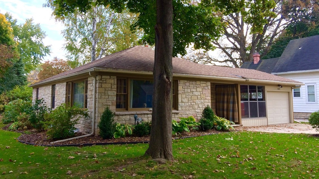 Exterior - 632 N Superior St