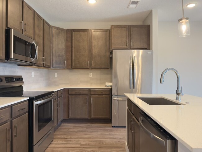 Interior Photo - The Landing at Legends | Specials Available