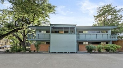 Building Photo - 217 E 12th St