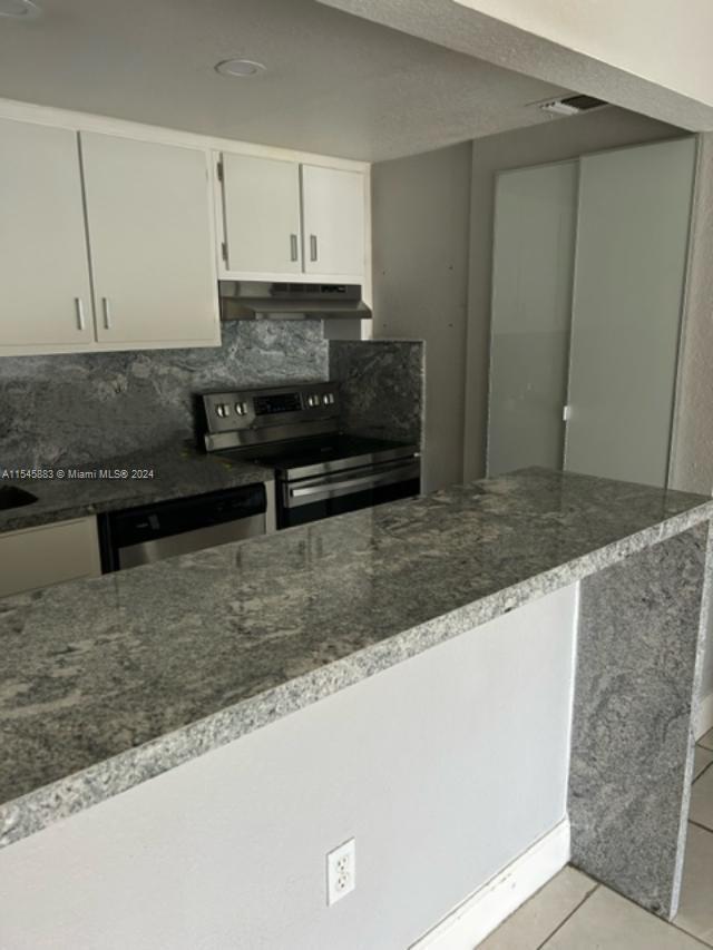 Foto del edificio - 13940 Lake Placid Ct