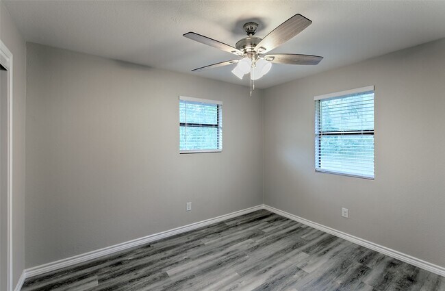 Foto del edificio - 22311 Warwick Glen Dr