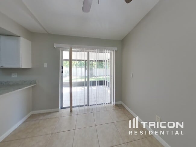 Building Photo - 13912 Henson Cir