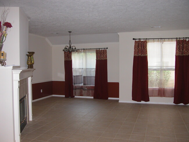 Building Photo - 20303 Misty Cove Dr