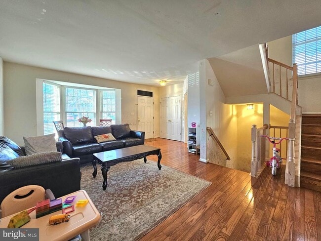 Building Photo - 7427 Ardglass Ct