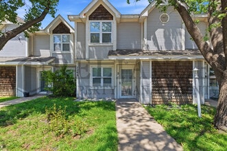 Building Photo - 7206-2 W Douglas Ave