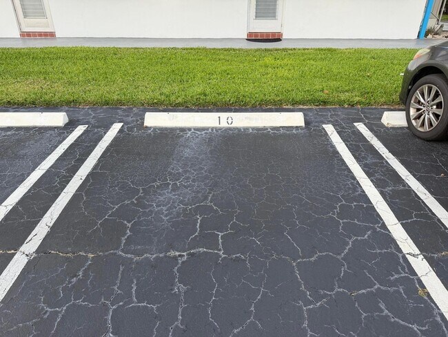 Foto del edificio - 1113 Lake Terrace