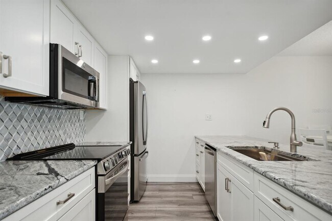 Foto del edificio - 450 S Gulfview Blvd