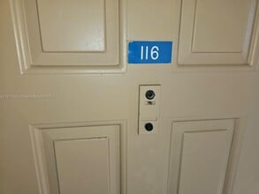 Building Photo - 116 NW 60th Ave