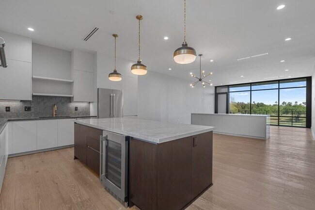 Foto del edificio - 8120 Stillmeadow Ct