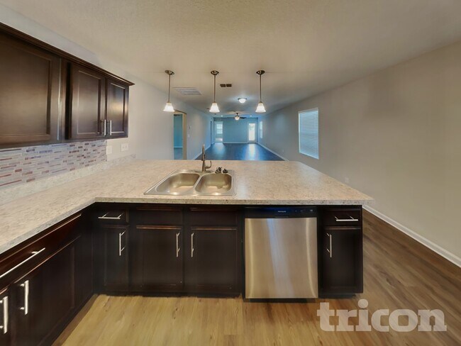 Building Photo - 7364 Townsend Village Ln