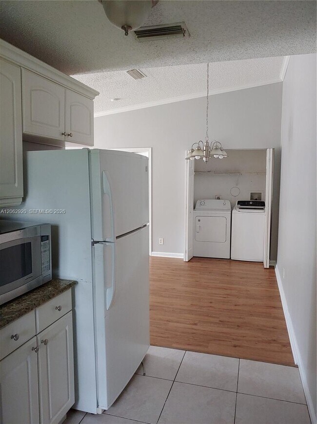 Building Photo - 5060 Sanctuary Way