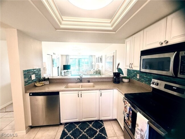 Building Photo - 12171 Kelly Sands Way