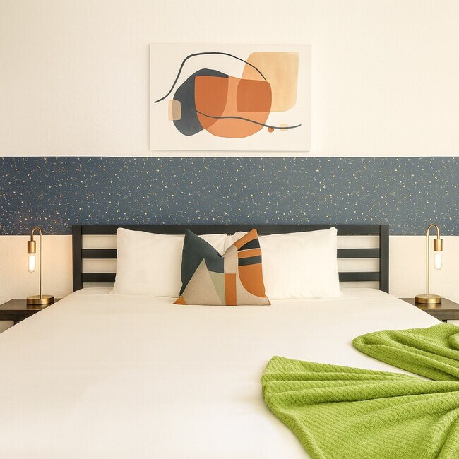 Foto del edificio - 1040 Clayton Ln