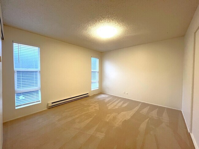 Foto del edificio - 4209 30th Ave SW