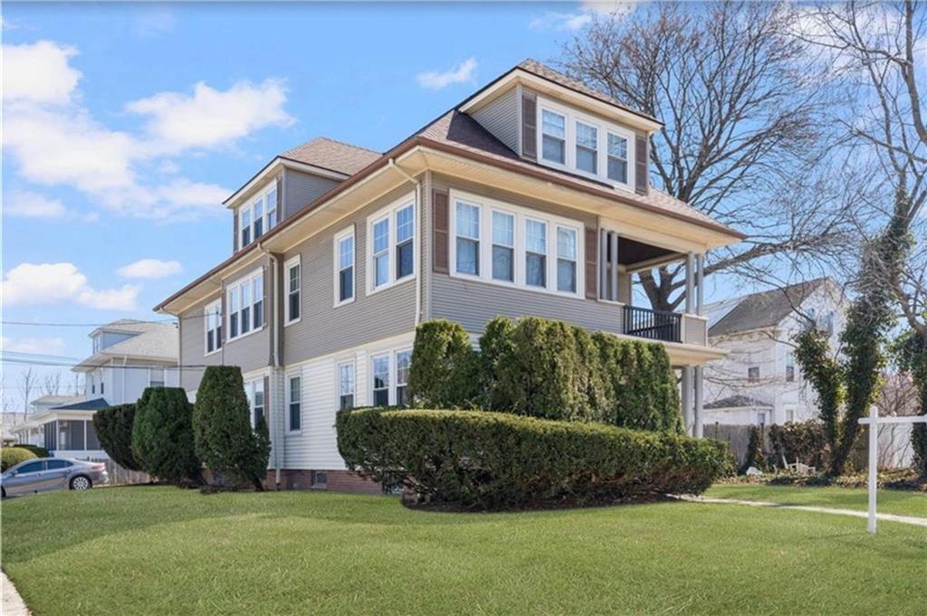 Foto del edificio - 120 Pontiac Ave