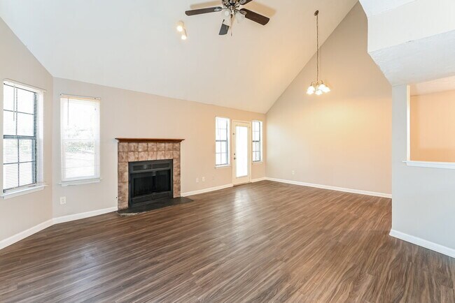 Building Photo - 1123 To Lani Farm Rd