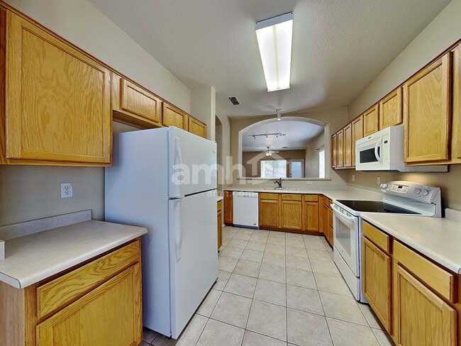 Building Photo - 14551 W Marcus Dr