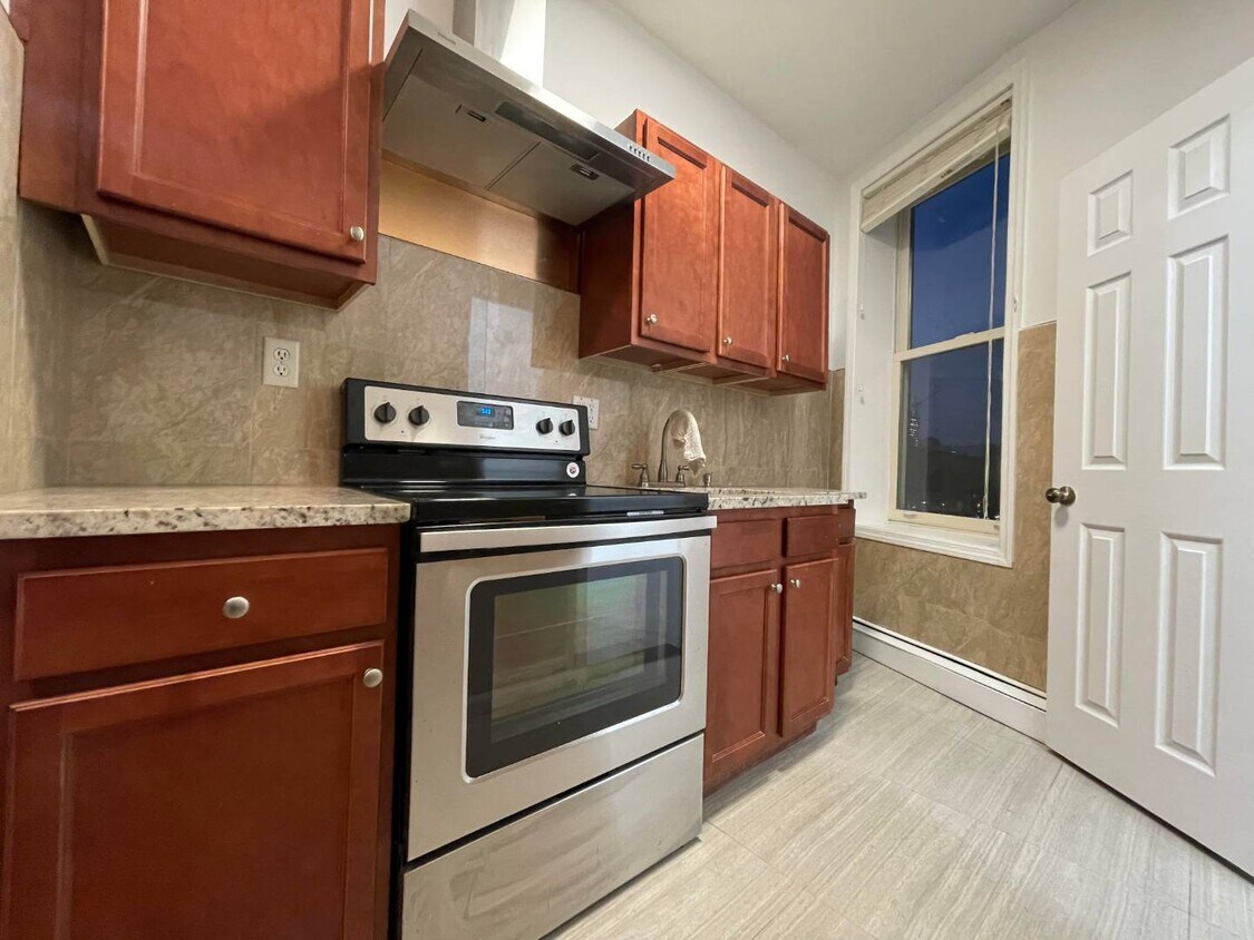 Primary Photo - 396 Prospect Pl