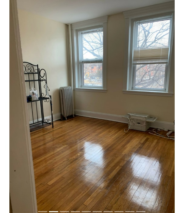 Primary Photo - 382 Riverway St