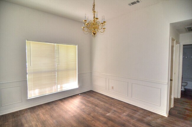 Foto del edificio - 8901 Greentree Dr