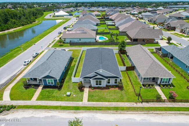 Building Photo - 103 Blue Heron Ln