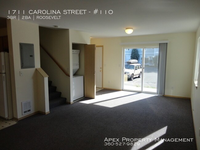 Building Photo - 1711 Carolina St