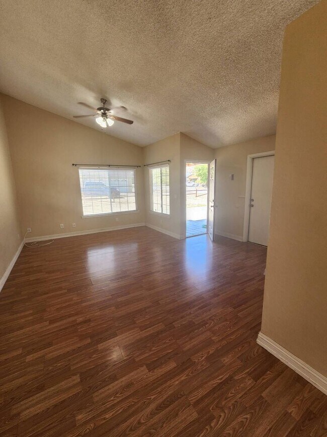 Building Photo - Two Bedroom Home with Two Car Garage